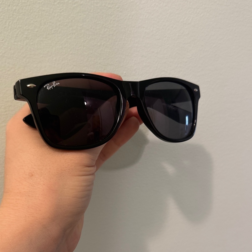 Ray-Ban Classic Black Sunglasses